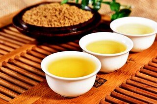 成语道古稽今言远合近的解释（道古今而誉盛德的意思）